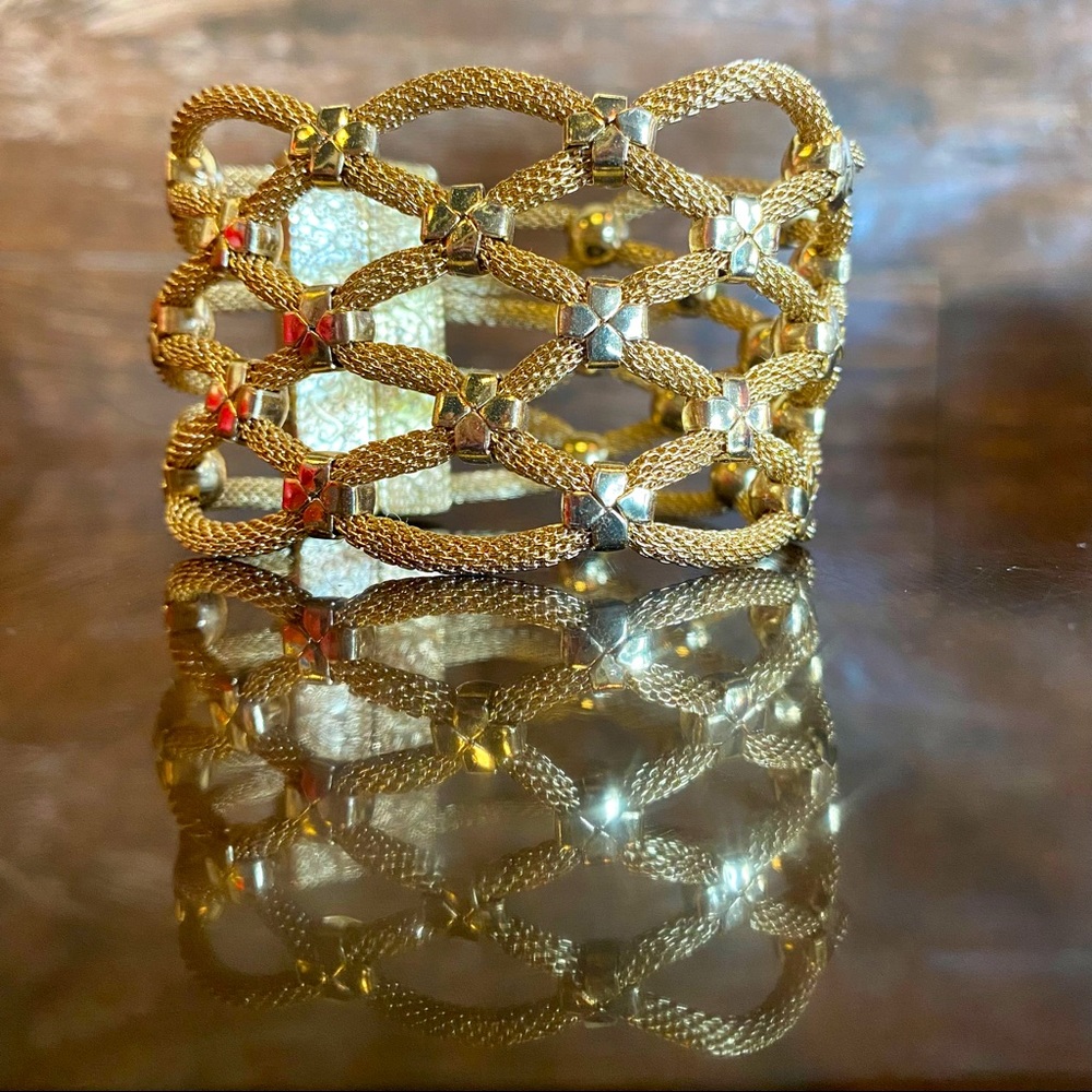 Gold plated reversible Bracelet with magnetic clasp